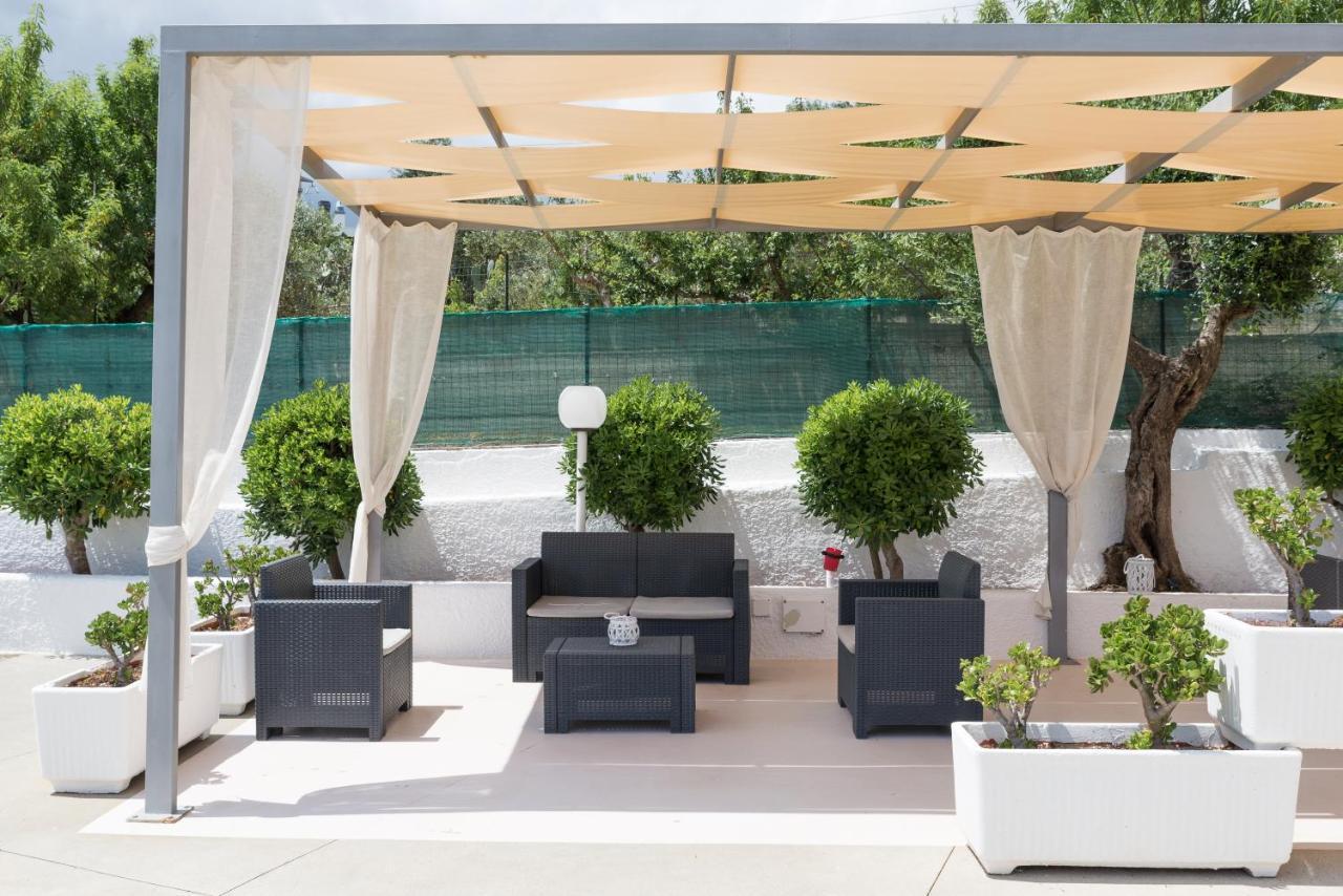 Piccolo Hotel Villa Rosa Остуні Екстер'єр фото