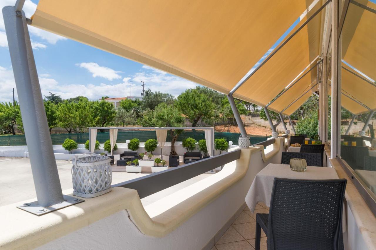 Piccolo Hotel Villa Rosa Остуні Екстер'єр фото